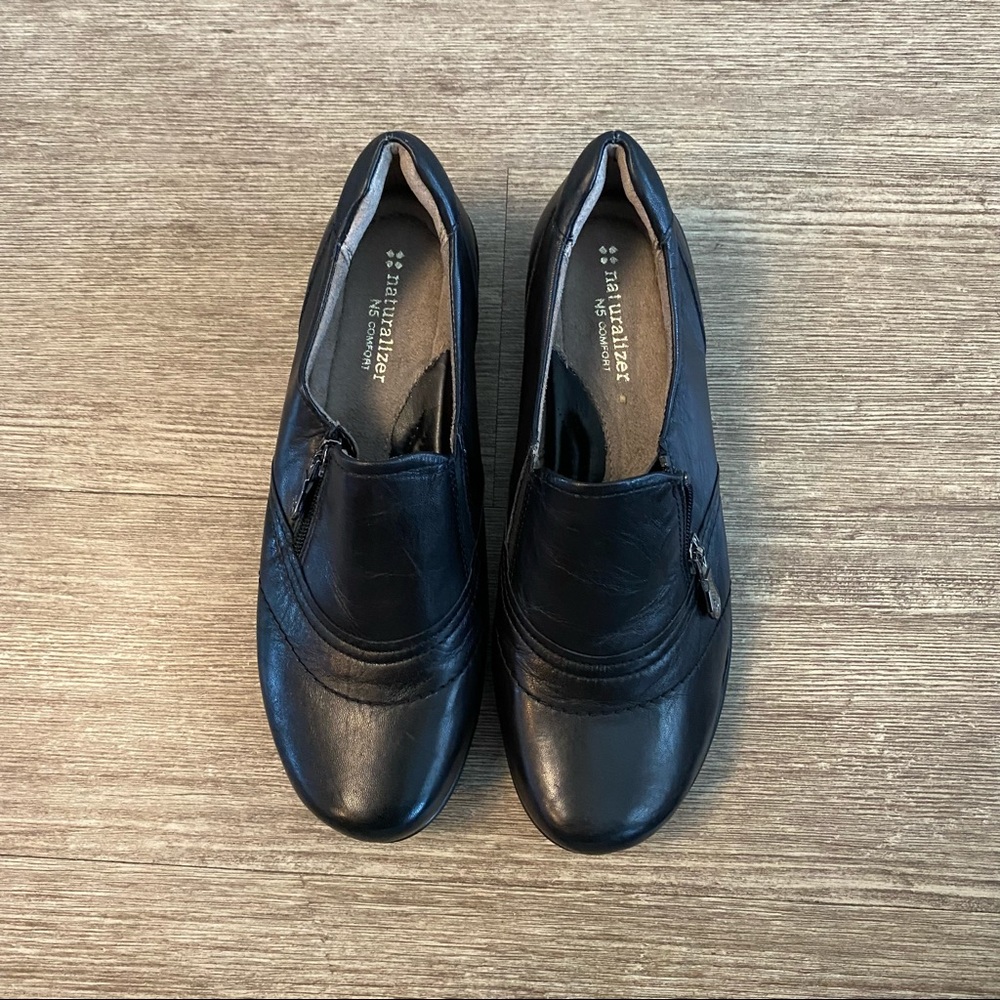 Naturalizer N5 Women’s Black Loafers - Picture 5 of 5